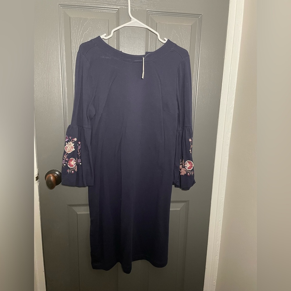 NWT Never Worn LOFT Long Sleeve Navy Blue Dress with Floral Embroidery - Medium